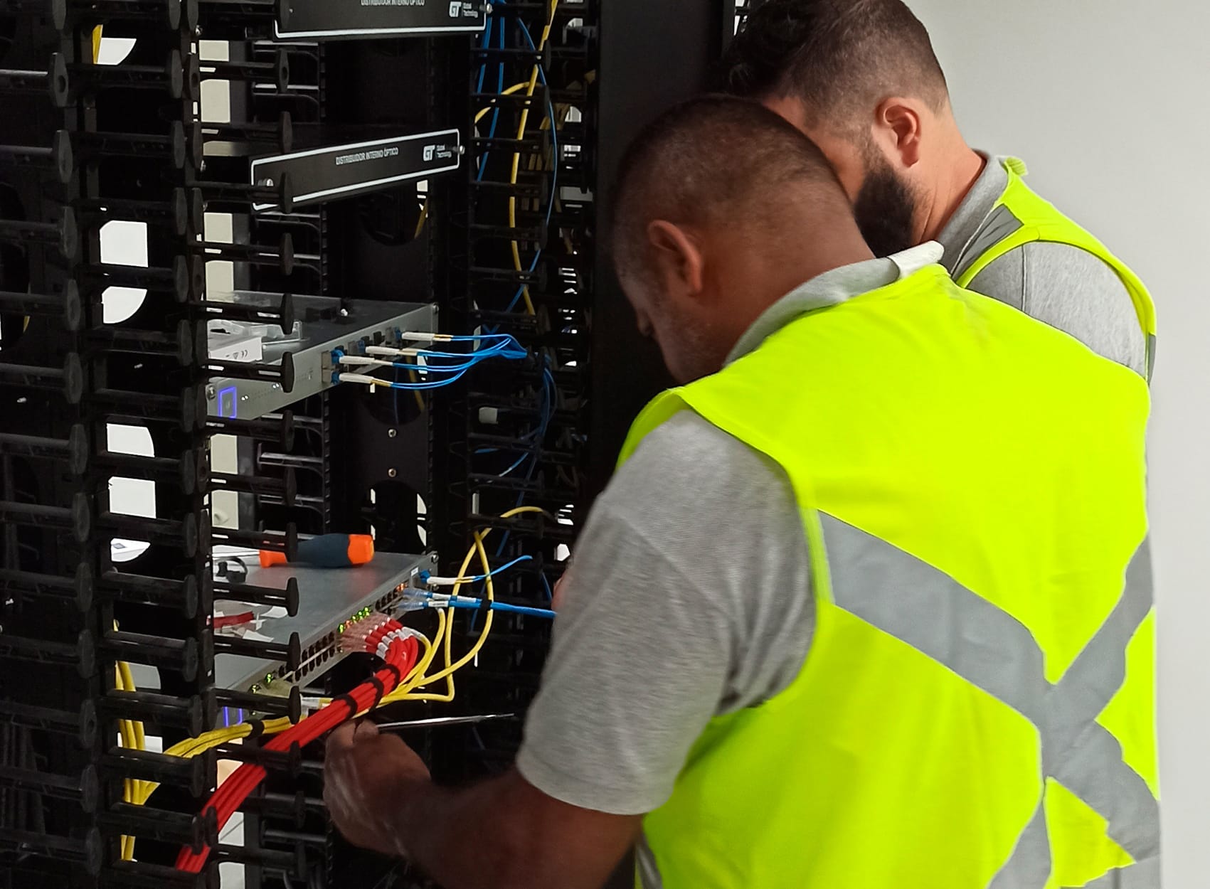 Conectando Tecnologia e Pessoas
